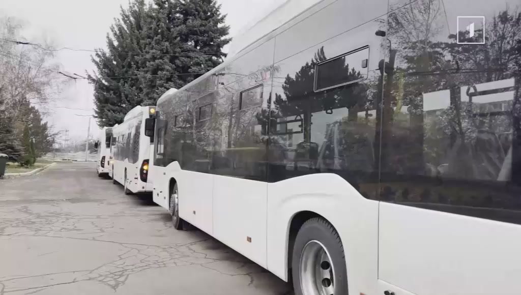 Цифровая эра дорог: интеллектуальные системы и новые автобусы для жителей Республики!