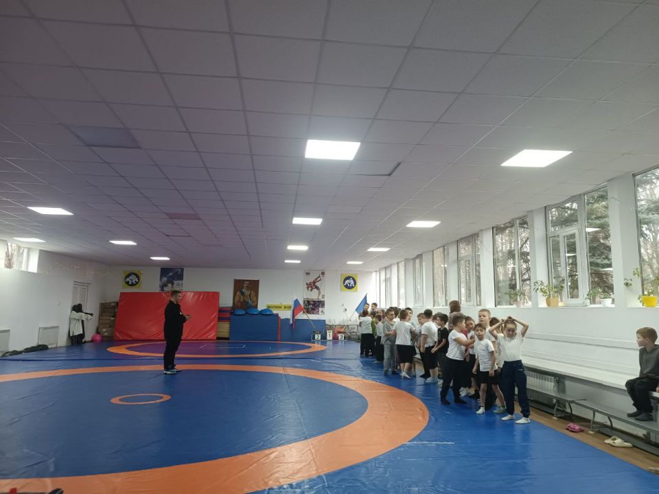 Сергей Юзвинкевич: Сегодня посетил мастер-класс по вольной борьбе, организованный главным специалистом сектора спорта и туризма Администрации Володарского муниципального округа для ребят из МКУ ДО «Володарская спортивная... Сергей Юзвинкевич: Сегодня посетил мастер-класс по вольной борьбе, организованный главным специалистом сектора спорта и туризма Администрации Володарского муниципального округа для ребят из МКУ ДО «Володарская спортивная...