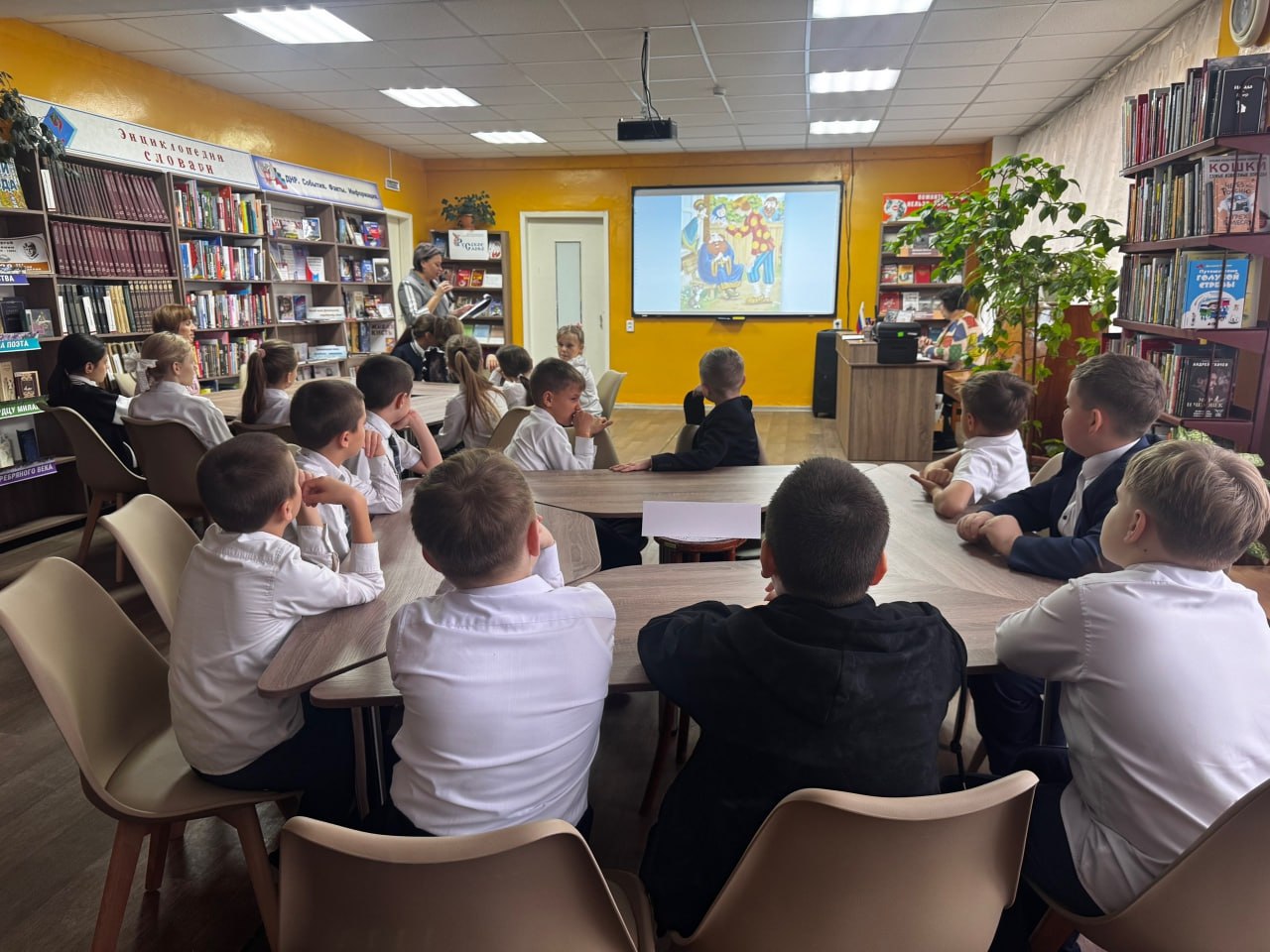 В Кировском состоялась библиотечная викторина по правам детей В Кировском состоялась библиотечная викторина по правам детей