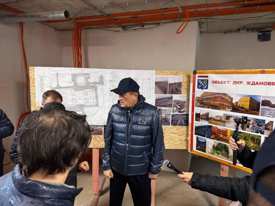 Губернатор Ленинградской области отметил, что строительство центра в Ждановке идет с опережением графика Губернатор Ленинградской области отметил, что строительство центра в Ждановке идет с опережением графика