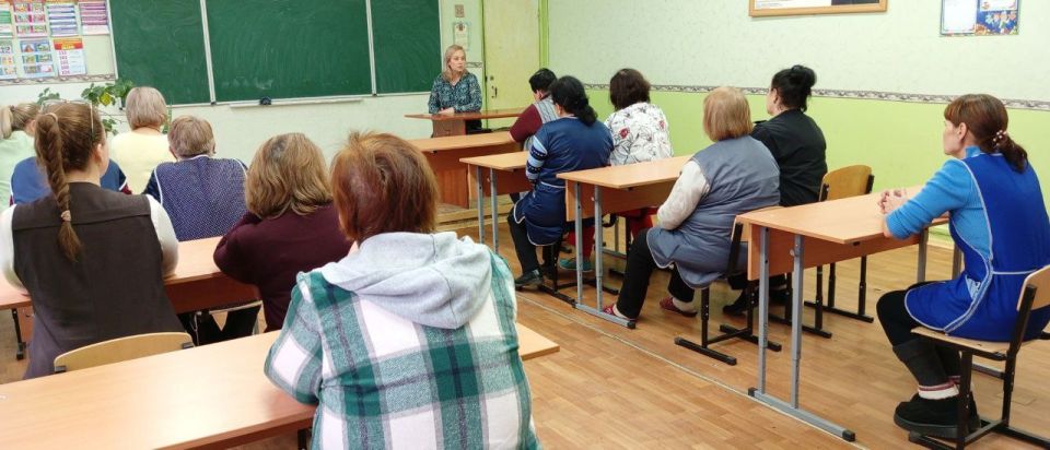 Наталья Бегуненко: По поручению Главы ДНР Дениса Пушилина в Петровском районе продолжаются встречи с населением Наталья Бегуненко: По поручению Главы ДНР Дениса Пушилина в Петровском районе продолжаются встречи с населением