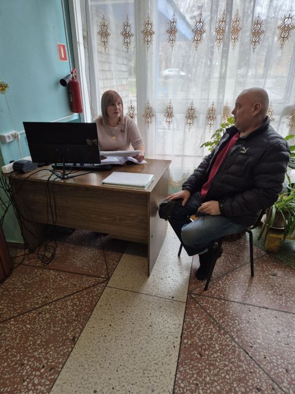 Встреча с гражданами. Депутат Торезского городского совета Пархоменко Людмила Константиновна провела встречу с гражданами в МБУ "Клуб "Прогресс" г.о. Торез" Встреча с гражданами. Депутат Торезского городского совета Пархоменко Людмила Константиновна провела встречу с гражданами в МБУ "Клуб "Прогресс" г.о. Торез"