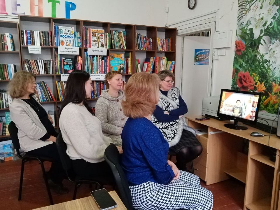 В Главной детской библиотеке Республики состоялся веб-семинар «Библиотеки – хранители и проводники военно-исторического наследия»