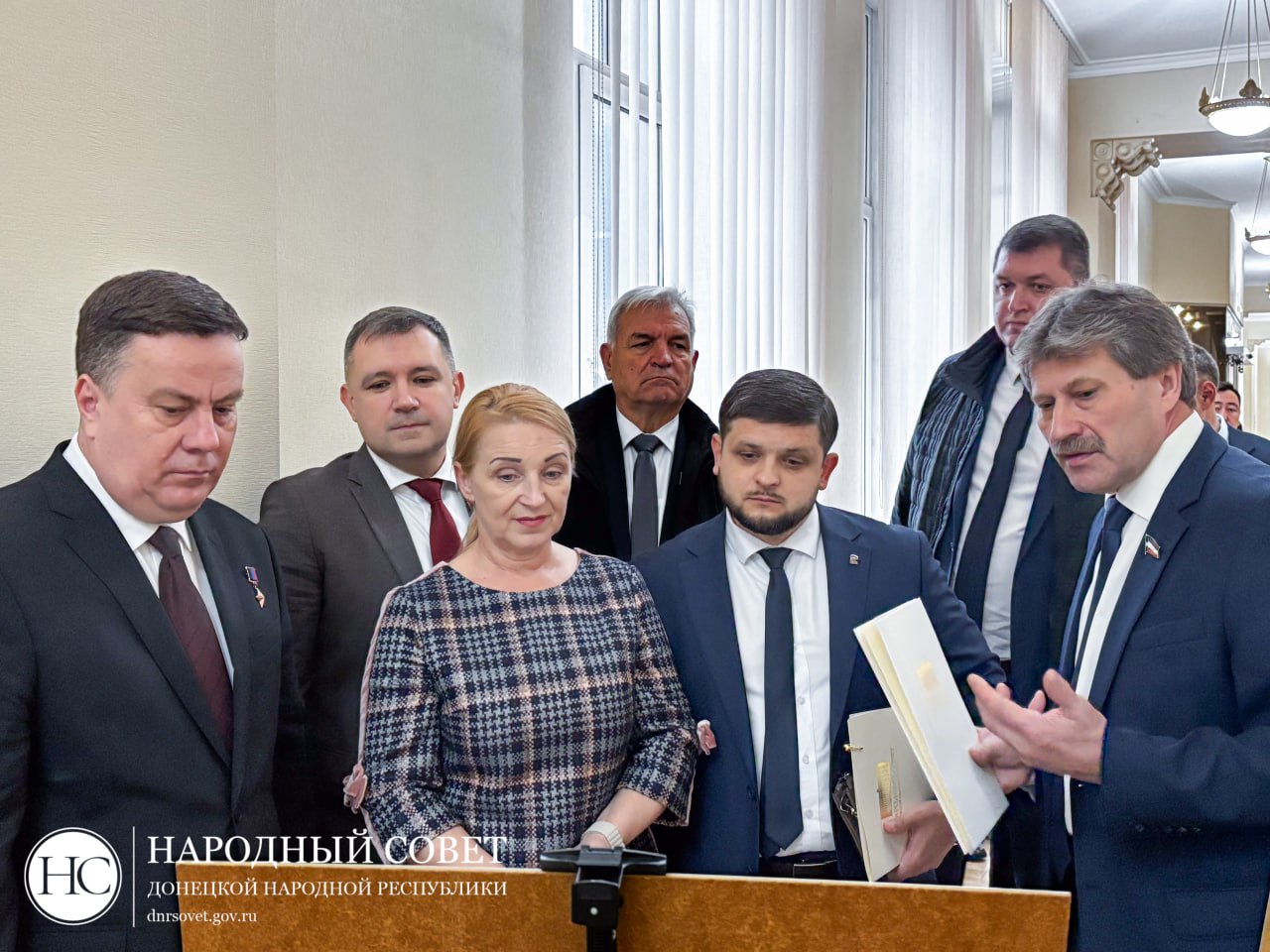 В Народном Совете прошла выставка фоторабот, посвященных природному богатству Хакасии В Народном Совете прошла выставка фоторабот, посвященных природному богатству Хакасии