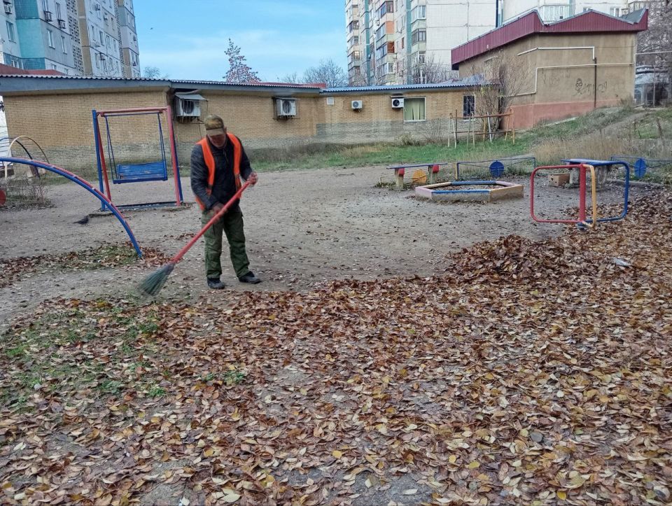 Сегодня, 20 ноября 2025 года, в рамках проекта «Городская среда», реализуемого Единой Россией , жители Кировского района приняли участие в традиционной экологической акции «Чистый четверг» Сегодня, 20 ноября 2025 года, в рамках проекта «Городская среда», реализуемого Единой Россией , жители Кировского района приняли участие в традиционной экологической акции «Чистый четверг»