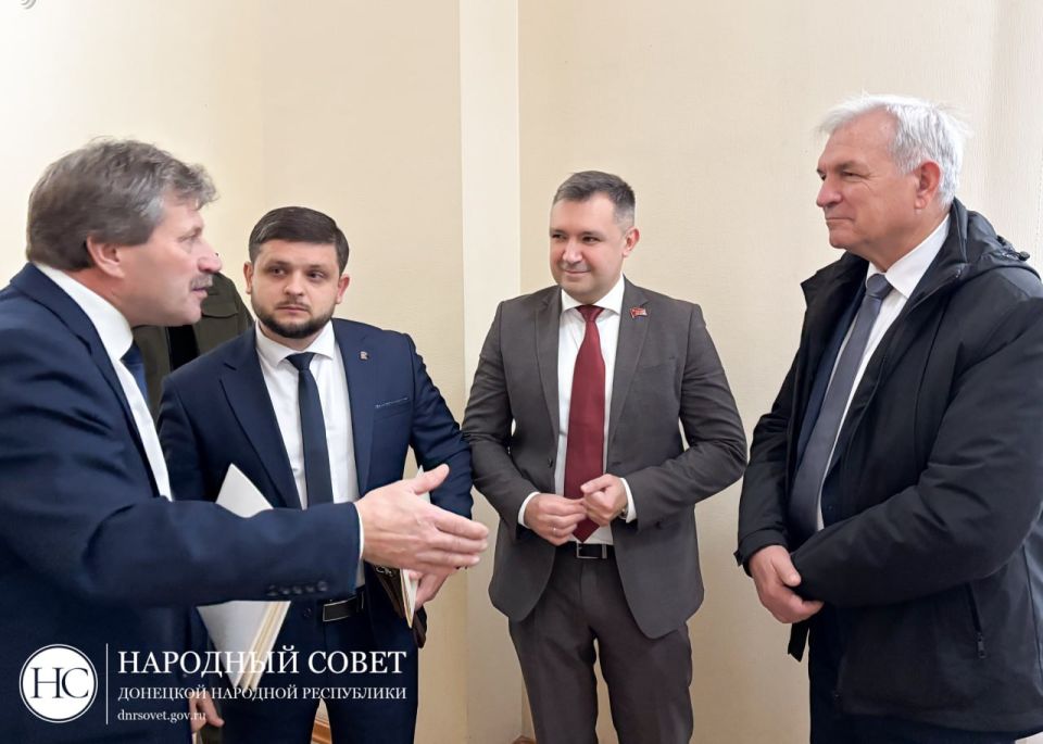 В Народном Совете прошла выставка фоторабот, посвященных природному богатству Хакасии В Народном Совете прошла выставка фоторабот, посвященных природному богатству Хакасии