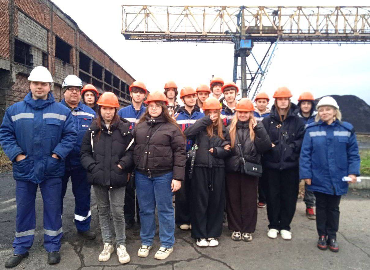 В рамках инициативы «Выбирай свое» для школьников и будущих специалистов из Макеевки было организовано познавательное мероприятие