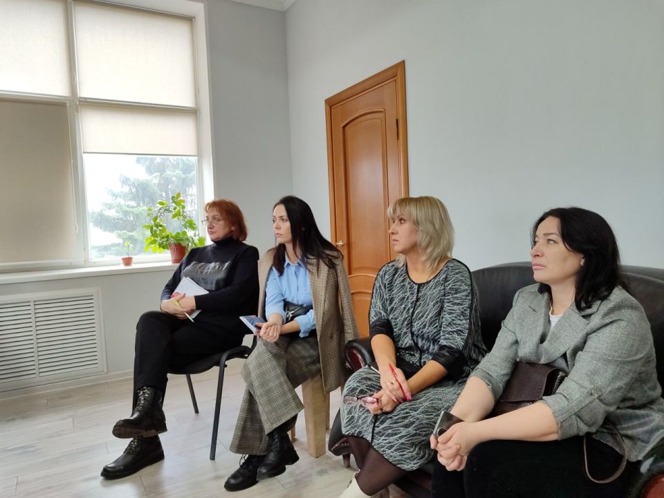 В Мариуполе прошел обучающий семинар для сотрудников органов социальной защиты В Мариуполе прошел обучающий семинар для сотрудников органов социальной защиты