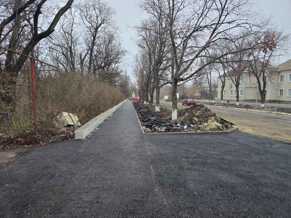 Забайкалье продолжает ремонт дорог Старобешевского округа Забайкалье продолжает ремонт дорог Старобешевского округа