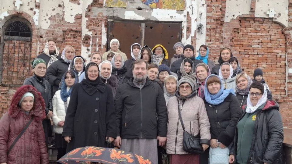 Паломническая поездка в Свято-Иверский женский монастырь с подопечными семьями КСВО ДНР Паломническая поездка в Свято-Иверский женский монастырь с подопечными семьями КСВО ДНР