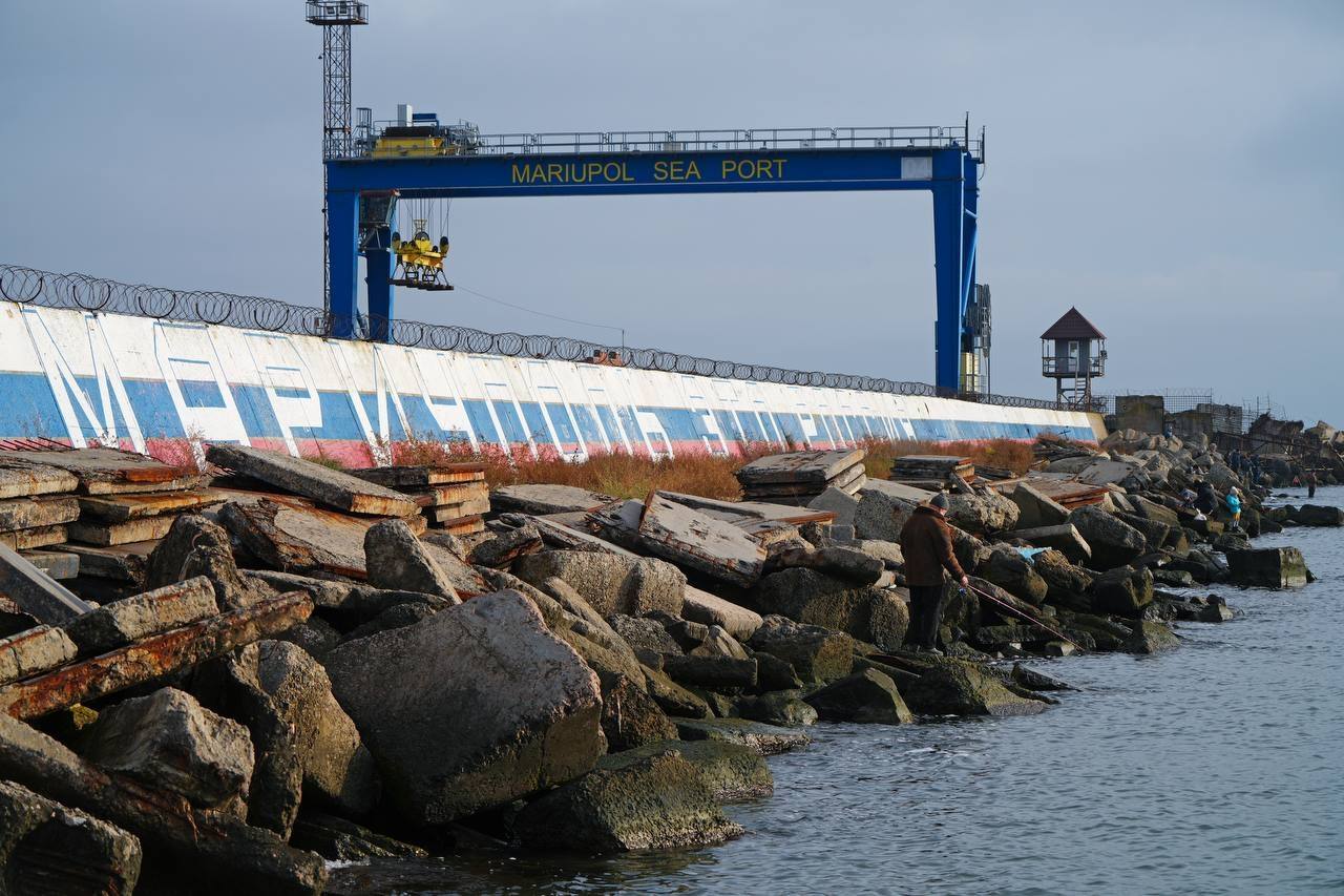 «Золотой» осенний клев: На Песчаном пляже Мариуполя рыбацкий бум по вылову азовских деликатесов «Золотой» осенний клев: На Песчаном пляже Мариуполя рыбацкий бум по вылову азовских деликатесов