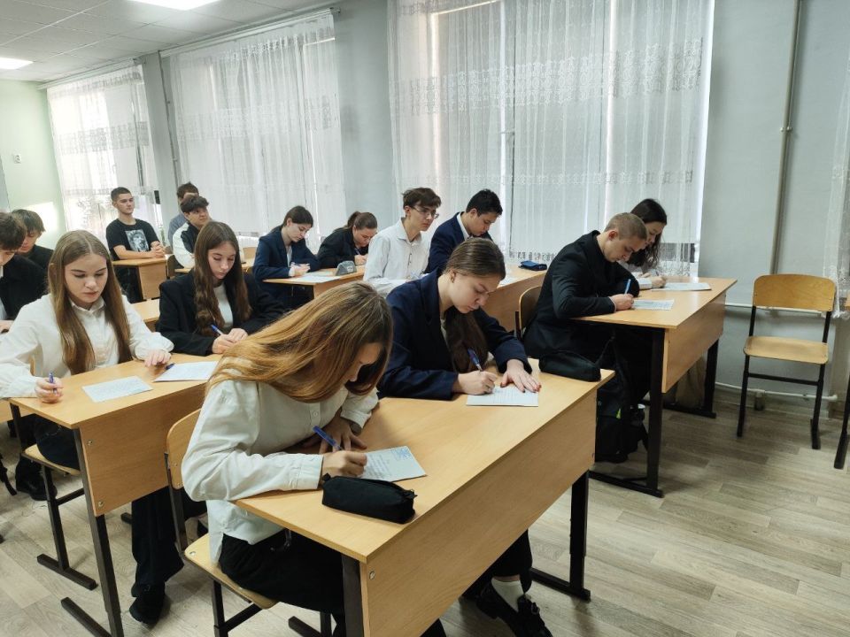 “Избирательный марафон” в ДНР: Определены победители первого тура! “Избирательный марафон” в ДНР: Определены победители первого тура!