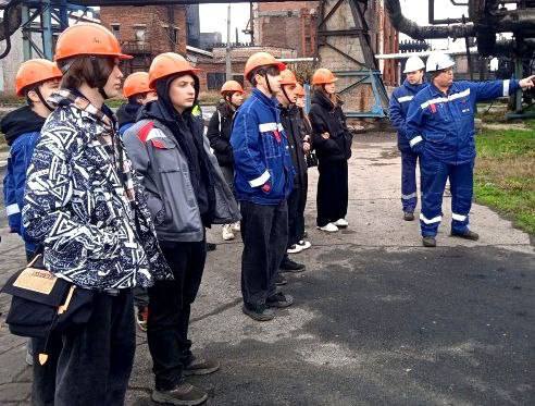 В рамках инициативы «Выбирай свое» для школьников и будущих специалистов из Макеевки было организовано познавательное мероприятие В рамках инициативы «Выбирай свое» для школьников и будущих специалистов из Макеевки было организовано познавательное мероприятие