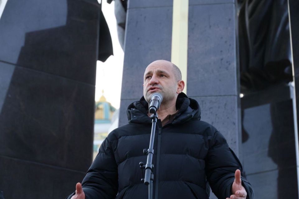 Артём Жога: Открыли в Челябинске скульптурную композицию "Собор Архистратига Михаила" Артём Жога: Открыли в Челябинске скульптурную композицию "Собор Архистратига Михаила"