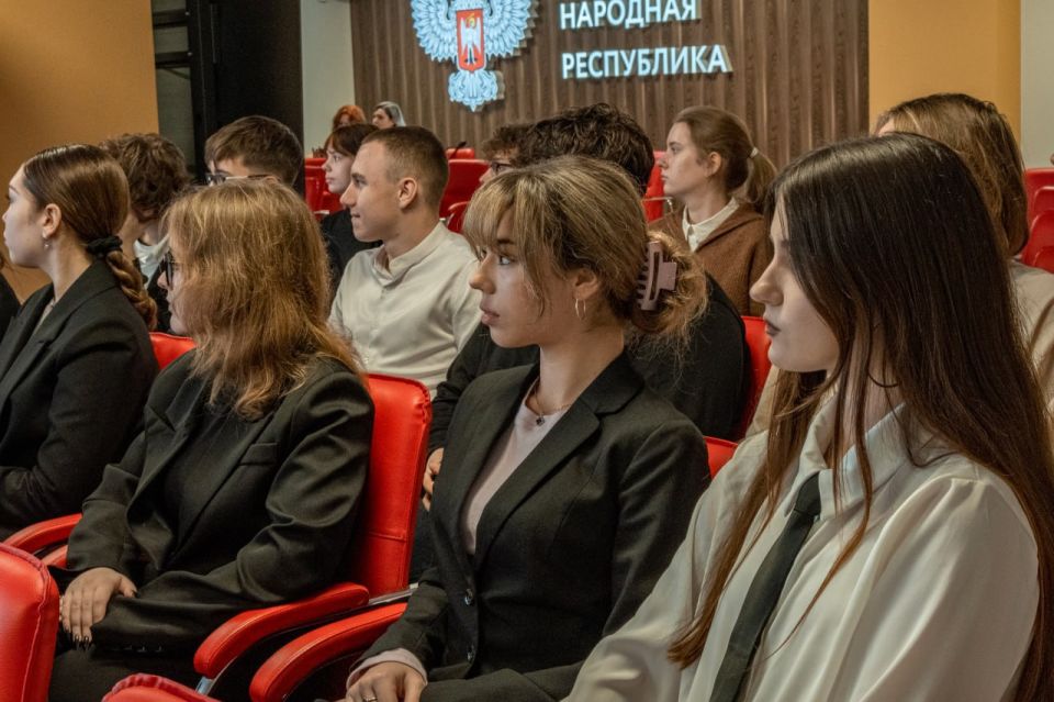 Донецкий национальный технический университет при поддержке АСИ выступил организатором Всероссийского конкурса проектов форсайт-сессии «К будущему надо готовиться!» Донецкий национальный технический университет при поддержке АСИ выступил организатором Всероссийского конкурса проектов форсайт-сессии «К будущему надо готовиться!»