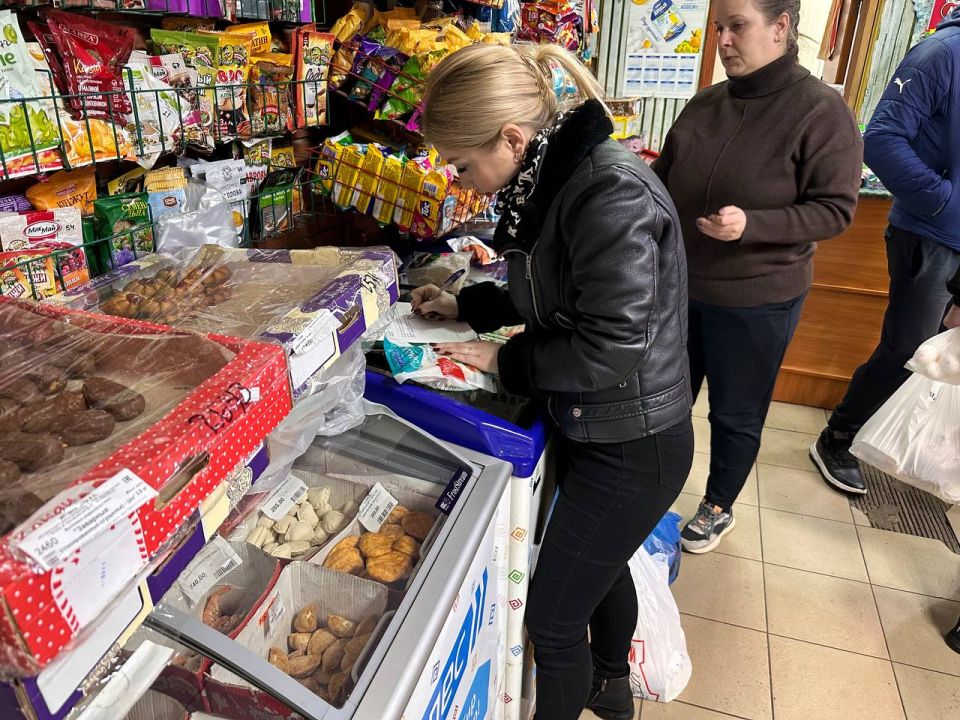 Елена Рязанцева: В Пролетарском районе Донецка прошел плановый рейд Народного контроля Елена Рязанцева: В Пролетарском районе Донецка прошел плановый рейд Народного контроля