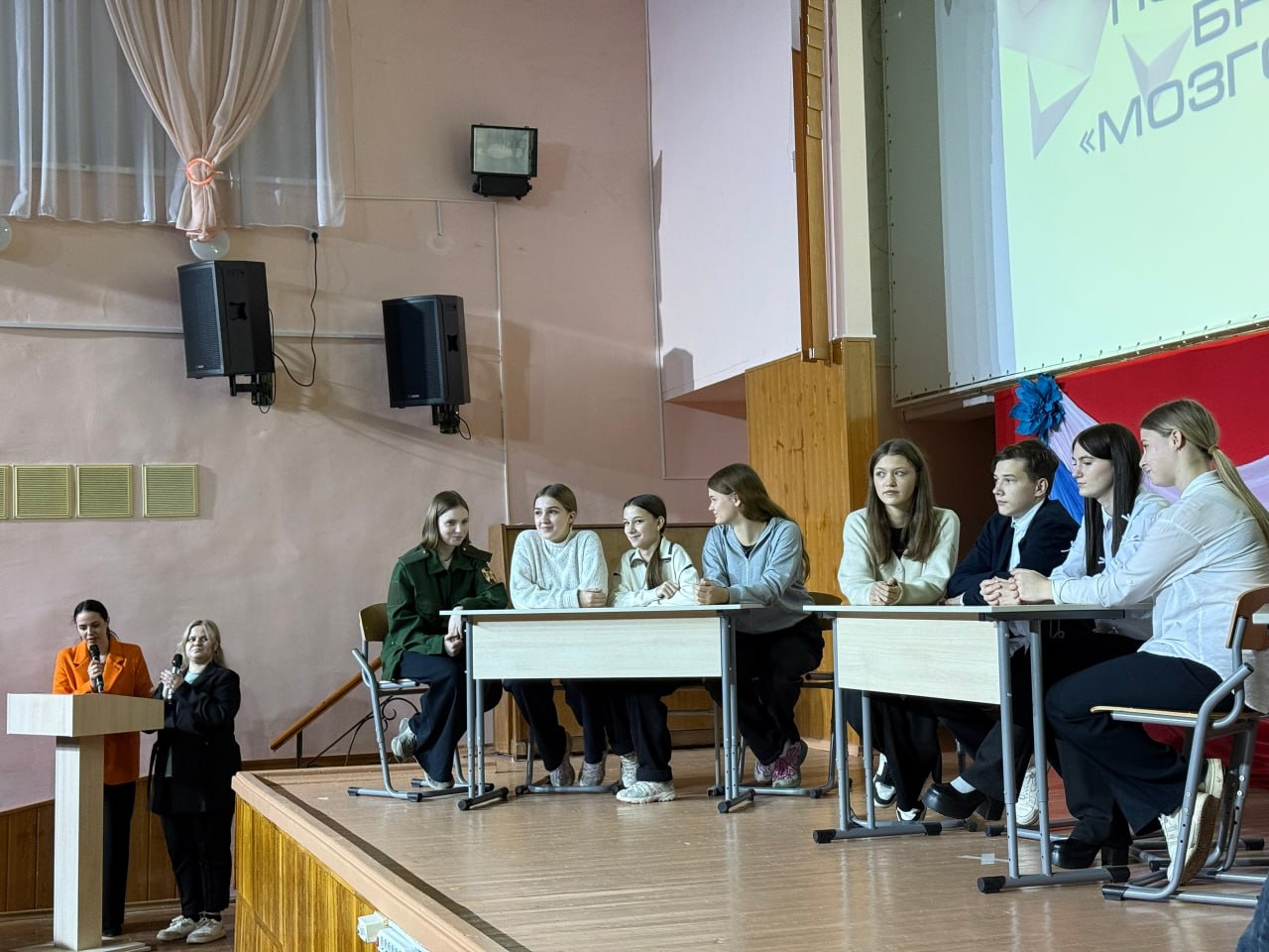 Феерия ума на брейн-ринге среди девятиклассников в Кировском Феерия ума на брейн-ринге среди девятиклассников в Кировском