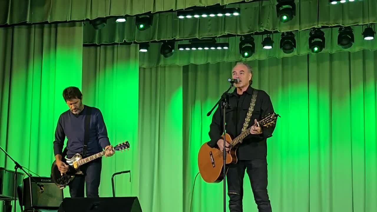 Концерт в Докучаевске не оставил равнодушными ни взрослых, ни самых маленьких!