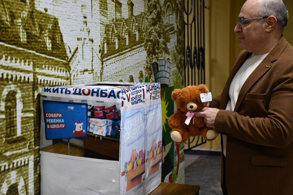 «Единая Россия» запустила Всероссийскую благотворительную акцию «Коробка храбрости» «Единая Россия» запустила Всероссийскую благотворительную акцию «Коробка храбрости»