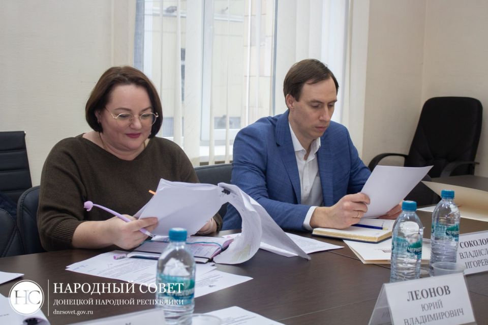 В Народном Совете обсудили вовлечение в оборот неиспользуемых земель сельскохозяйственного назначения В Народном Совете обсудили вовлечение в оборот неиспользуемых земель сельскохозяйственного назначения