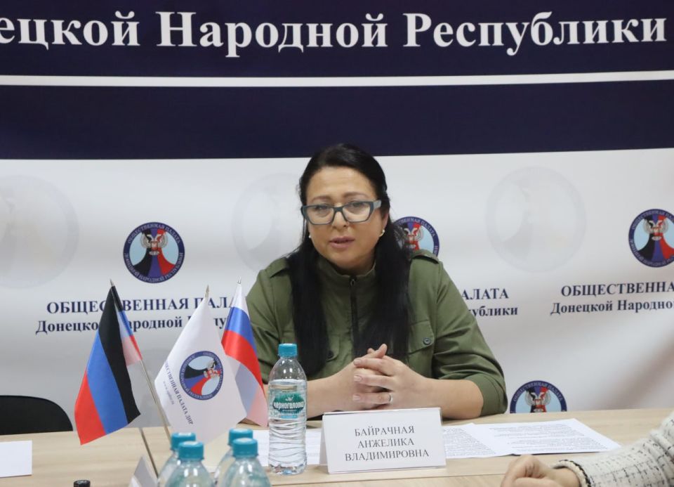 Заседание комиссии по информационной и молодежной политике, патриотическому воспитанию и добровольчеству (волонтерству), формированию здорового образа жизни, физической культуре и спорту состоялось в стенах Общественной... Заседание комиссии по информационной и молодежной политике, патриотическому воспитанию и добровольчеству (волонтерству), формированию здорового образа жизни, физической культуре и спорту состоялось в стенах Общественной...