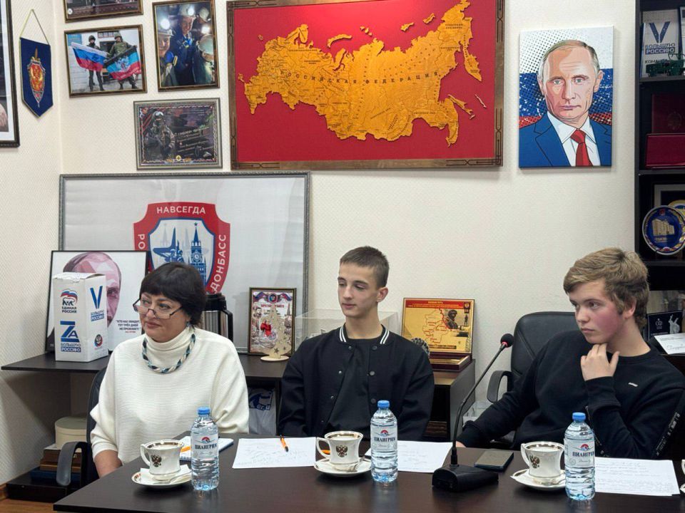 Александр Волошин: В кадре — наши финалисты, готовые делиться своими идеями и обсуждать будущее страны Александр Волошин: В кадре — наши финалисты, готовые делиться своими идеями и обсуждать будущее страны