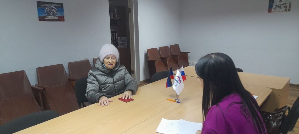 Иван Приходько: Заместитель руководителя Управы Калининского района города Горловка провела выездной прием граждан Иван Приходько: Заместитель руководителя Управы Калининского района города Горловка провела выездной прием граждан