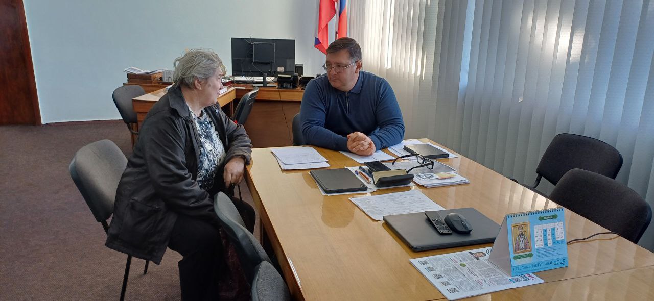 Василий Овчаров: В местной Общественной приёмной партии "Единая Россия" Новоазовского муниципального округа провел личный прием граждан