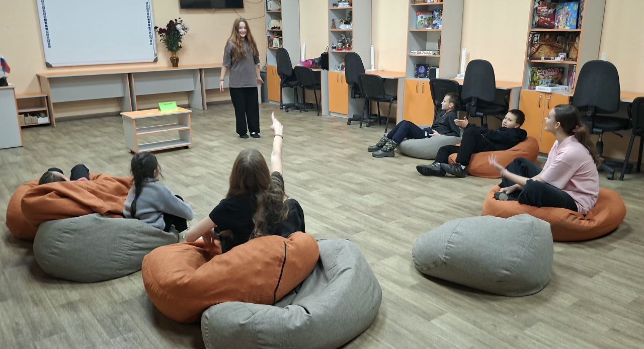 В МБУ «Мироновский поселковый ДК» прошла игра «Крокодил. Профессии» В МБУ «Мироновский поселковый ДК» прошла игра «Крокодил. Профессии»