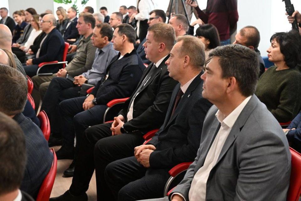 Глава ДНР коротко о важном: Открыли в регионе Центр развития компетенций государственных и муниципальных служащих «Точка опоры Донбасса» Глава ДНР коротко о важном: Открыли в регионе Центр развития компетенций государственных и муниципальных служащих «Точка опоры Донбасса»