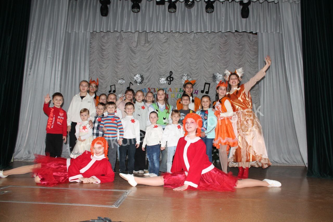 В Доме культуры им. С.М. Кирова состоялось праздничное открытие почтового ящика Деда Мороза В Доме культуры им. С.М. Кирова состоялось праздничное открытие почтового ящика Деда Мороза