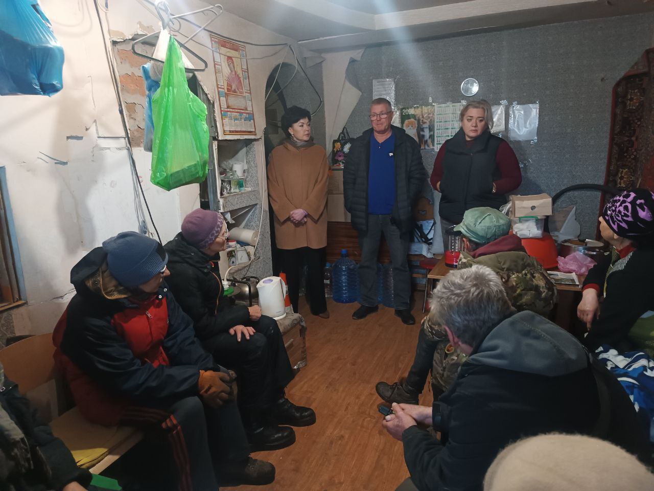 Председатель Ясиноватского муниципального совета Анна Бондарь, депутат Ясиноватского муниципального совета, директор МУП «ЖЭК» Владимир Сергиенко, начальник Авдеевского территориального отдела администрации ЯМО Марина...