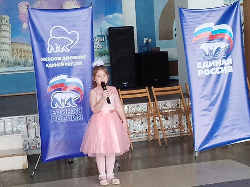 «Есть такая профессия Родину защищать»: Женсовет Будёновского района Донецка провёл встречу сыновей разных возрастов и поколений «Есть такая профессия Родину защищать»: Женсовет Будёновского района Донецка провёл встречу сыновей разных возрастов и поколений