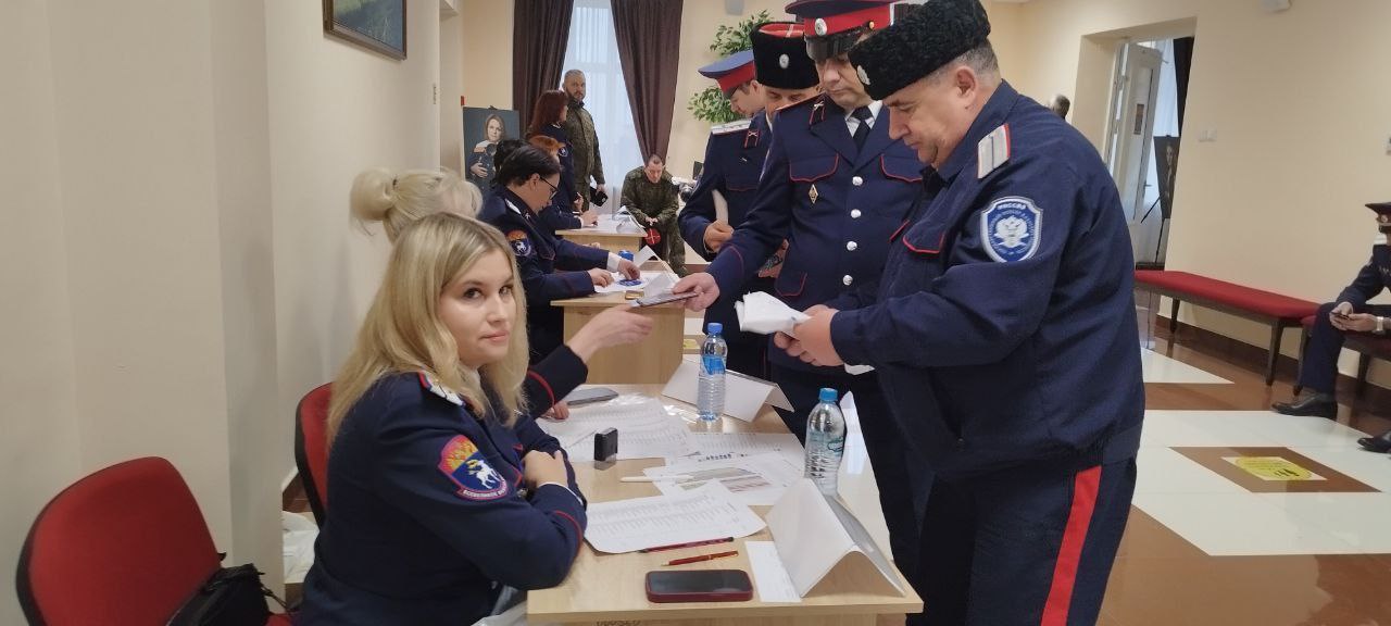 Виктор Водолацкий: Сегодня в Новочеркасске, столице Донского, Российского и мирового казачества, начинает работу Большой Круг Всевеликого войска Донского Виктор Водолацкий: Сегодня в Новочеркасске, столице Донского, Российского и мирового казачества, начинает работу Большой Круг Всевеликого войска Донского