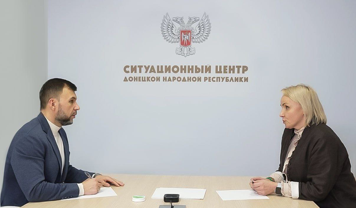 Глава ДНР Денис Пушилин провел встречу с руководителем Еврейской автономной области Марией Костюк, в ходе которой главы регионов сверили дальнейшие совместные планы по развитию Республики.