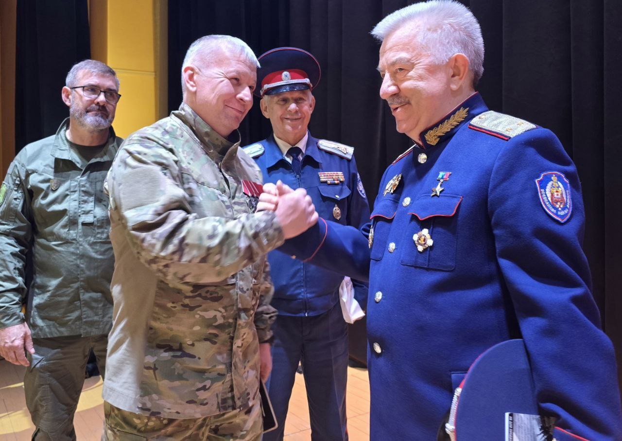 Виктор Водолацкий: Завершил свою работу XXXI отчётный Круг казаков Всевеликого войска Донского Виктор Водолацкий: Завершил свою работу XXXI отчётный Круг казаков Всевеликого войска Донского