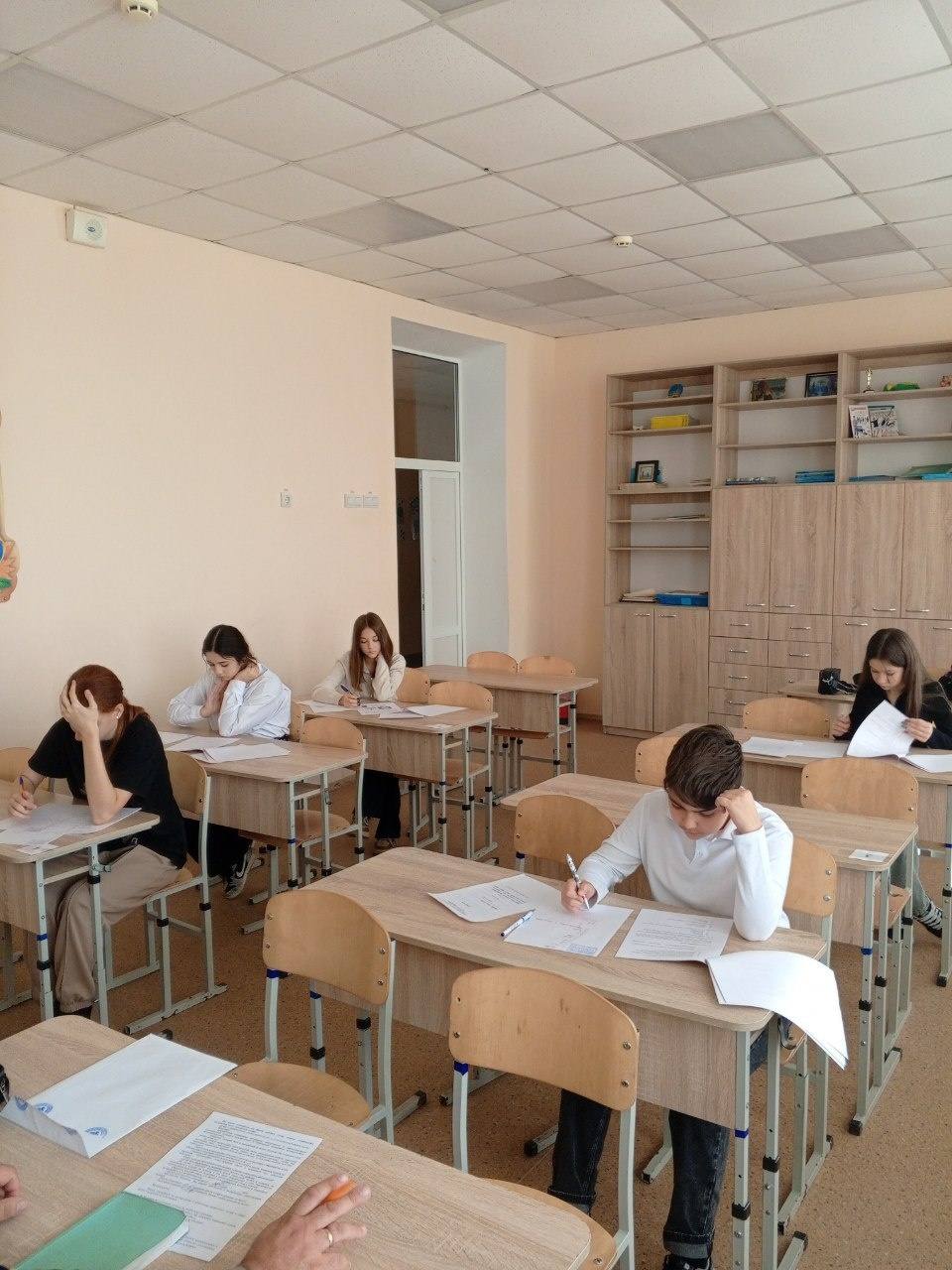 В Мангушском округе прошел муниципальный этап Всероссийской олимпиады школьников по обществознанию В Мангушском округе прошел муниципальный этап Всероссийской олимпиады школьников по обществознанию