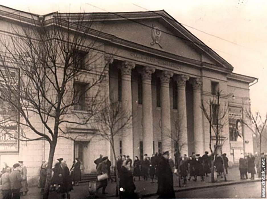 Алексей Кулемзин: Как в Сталино встретили новую эру кинематографа Алексей Кулемзин: Как в Сталино встретили новую эру кинематографа