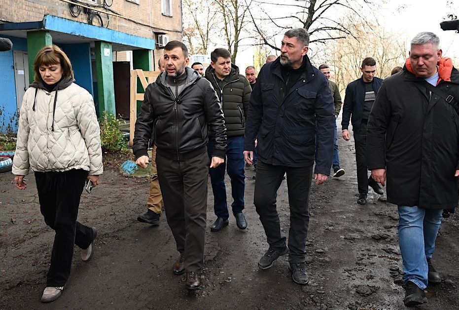 Александр Подгорный: Капитально ремонтируем три многоквартирных дома по улице Малиновского в Красногвардейском районе Макеевки Александр Подгорный: Капитально ремонтируем три многоквартирных дома по улице Малиновского в Красногвардейском районе Макеевки