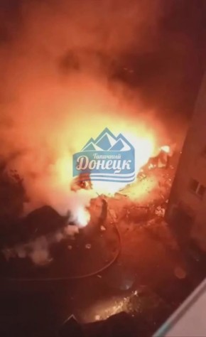 Один из Дронов упал и загорелся в Калининском районе Донецка