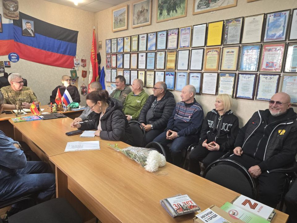 Дмитрий Огилец: 22 октября 2025 года состоялось традиционное расширенное правление Макеевской городской организации "Российский Союз ветеранов Афганистана и специальных военных операций". Дмитрий Огилец: 22 октября 2025 года состоялось традиционное расширенное правление Макеевской городской организации "Российский Союз ветеранов Афганистана и специальных военных операций".