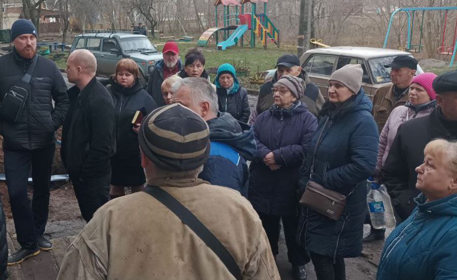 Наталья Бегуненко: В рамках проекта «УПРАВДОМ» партии Единая Россия организован комиссионный выезд в составе руководителя Управы Петровского внутригородского района Администрации г.о. Донецк Бегуненко Натальи Ивановны... Наталья Бегуненко: В рамках проекта «УПРАВДОМ» партии Единая Россия организован комиссионный выезд в составе руководителя Управы Петровского внутригородского района Администрации г.о. Донецк Бегуненко Натальи Ивановны...