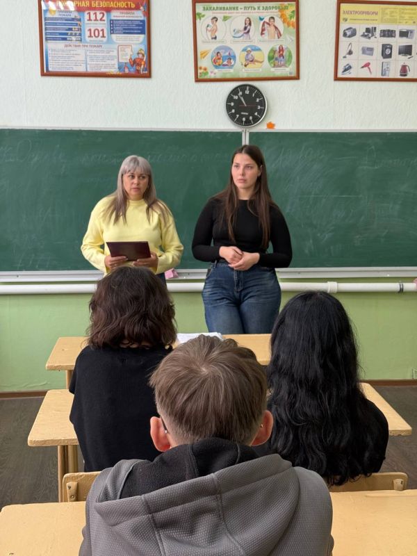 Объединяя усилия против угроз: Комплексное профилактическое мероприятие в школах Донецка Объединяя усилия против угроз: Комплексное профилактическое мероприятие в школах Донецка