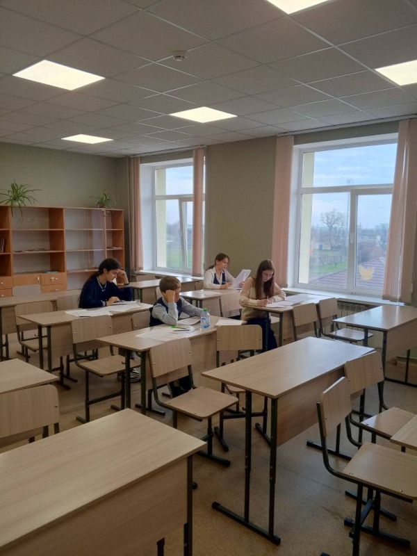 Школьники Мангушского округа приняли участие во всероссийской олимпиаде по истории Школьники Мангушского округа приняли участие во всероссийской олимпиаде по истории