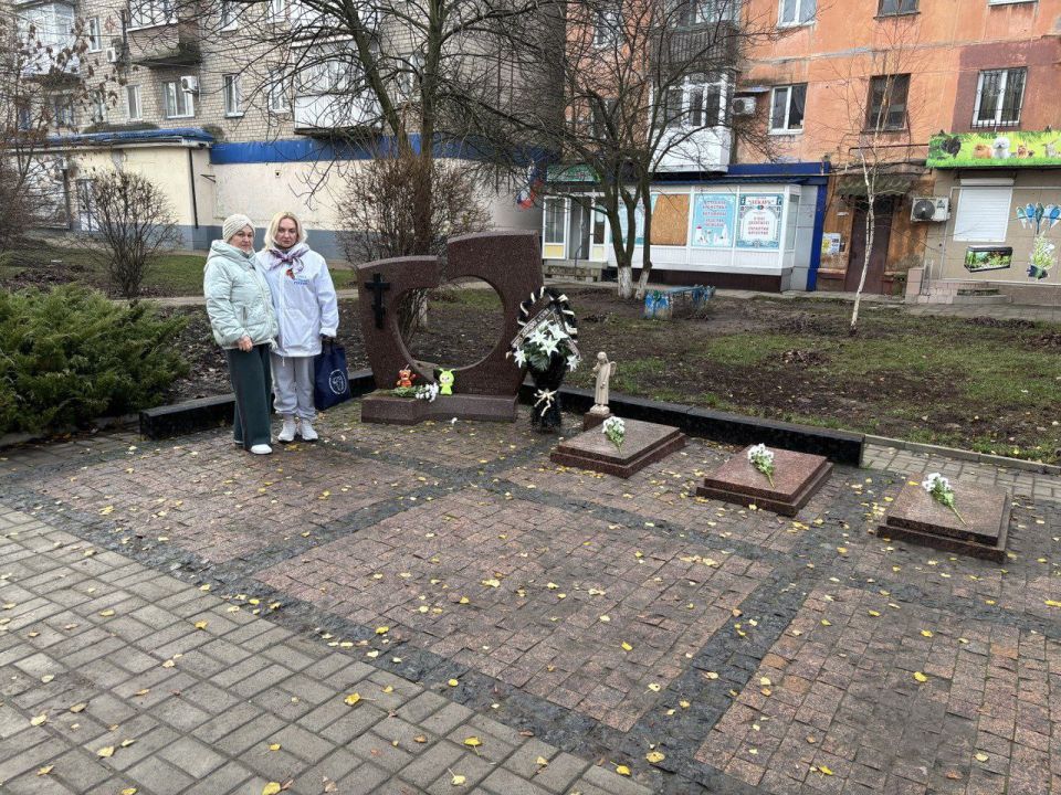 Женсовет Азова протянул руку помощи Горловке Женсовет Азова протянул руку помощи Горловке