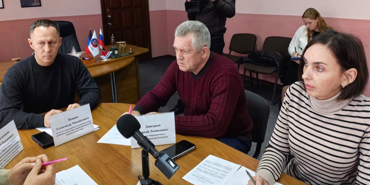 Депутаты Ясиноватского муниципального совета приняли участие в заседании межведомственной рабочей группы по здравоохранению