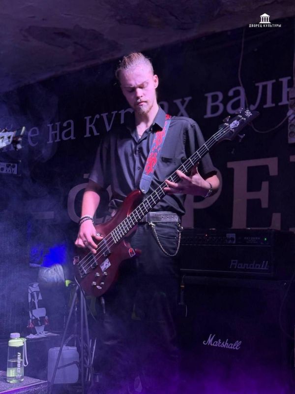 Участники коллектива Шахтерского ДК «BIRTH OF DEAD SHIPS» приняли участие в рок-концерте в Харцызске Участники коллектива Шахтерского ДК «BIRTH OF DEAD SHIPS» приняли участие в рок-концерте в Харцызске