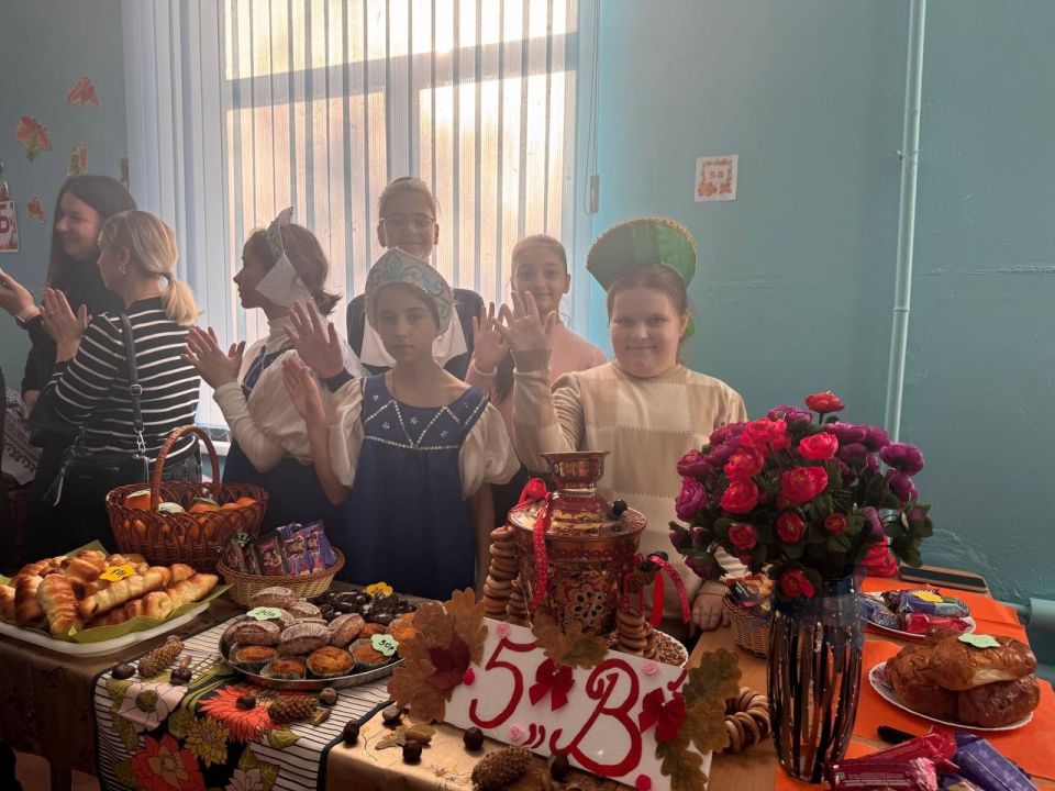 Трогательные мероприятия, приуроченные к приближающемуся Дню матери, проведены с целью реализации партийного проекта "Крепкая семья" Трогательные мероприятия, приуроченные к приближающемуся Дню матери, проведены с целью реализации партийного проекта "Крепкая семья"