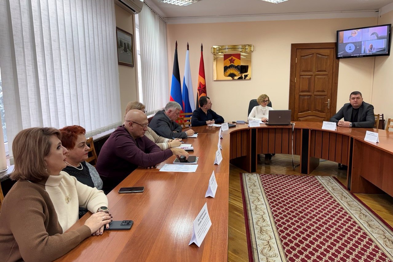 Александр Шатов: В Шахтерске провели заседание Штаба по вопросам охраны здоровья граждан Александр Шатов: В Шахтерске провели заседание Штаба по вопросам охраны здоровья граждан