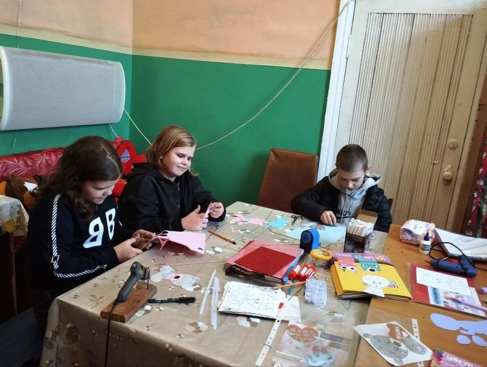 Иван Приходько: Активисты «Женского движения» провели мастер-класс в Калининском районе Горловки Иван Приходько: Активисты «Женского движения» провели мастер-класс в Калининском районе Горловки